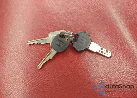 1985 Chevrolet C10 from USA, damaged, VIN 1GCDC14N5FF334759